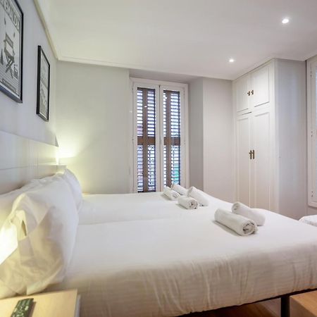 Pension Larrea San Sebastian Bagian luar foto
